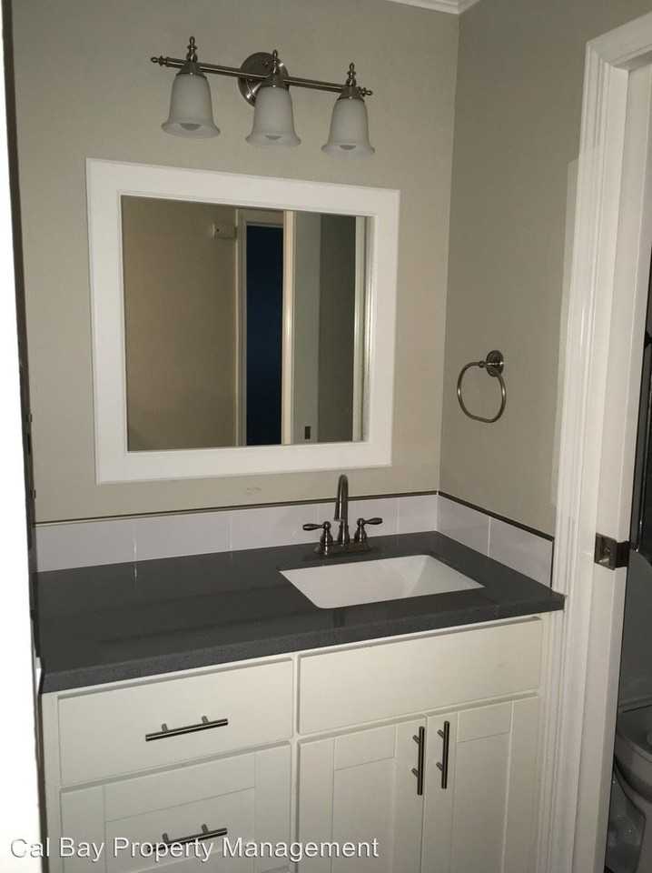 525 Walnut St. - Photo 3 of 7