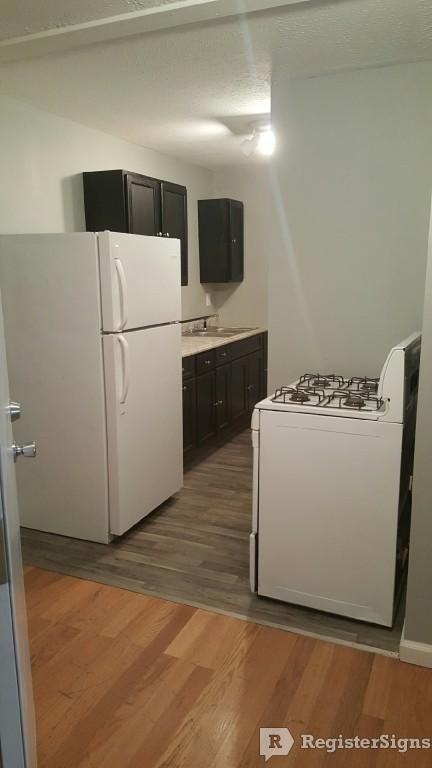 105 E Main Cross St - Photo 2 of 7