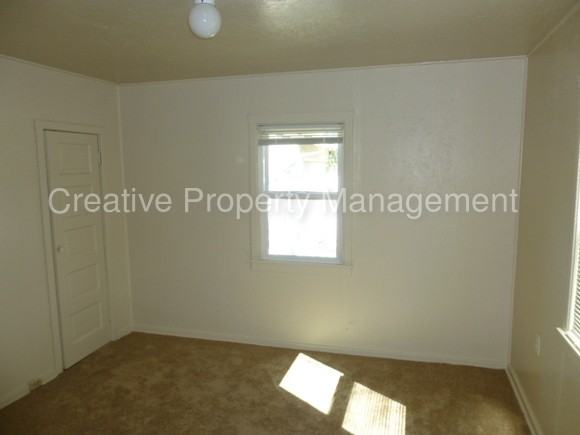 1285 Hamilton Ave - Photo 3 of 5