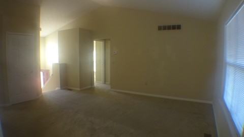 1704 Stewart Dr - Photo 3 of 18