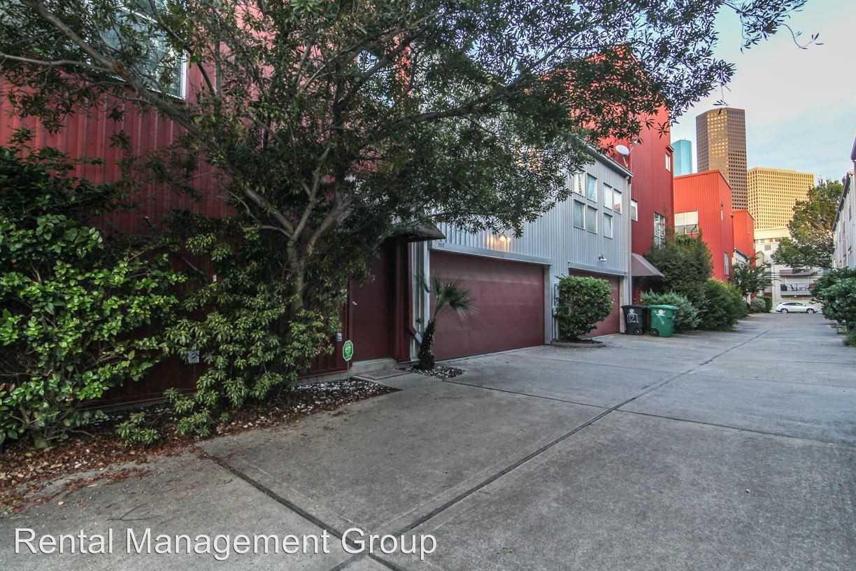 1117 Buckner St - Photo 2 of 24