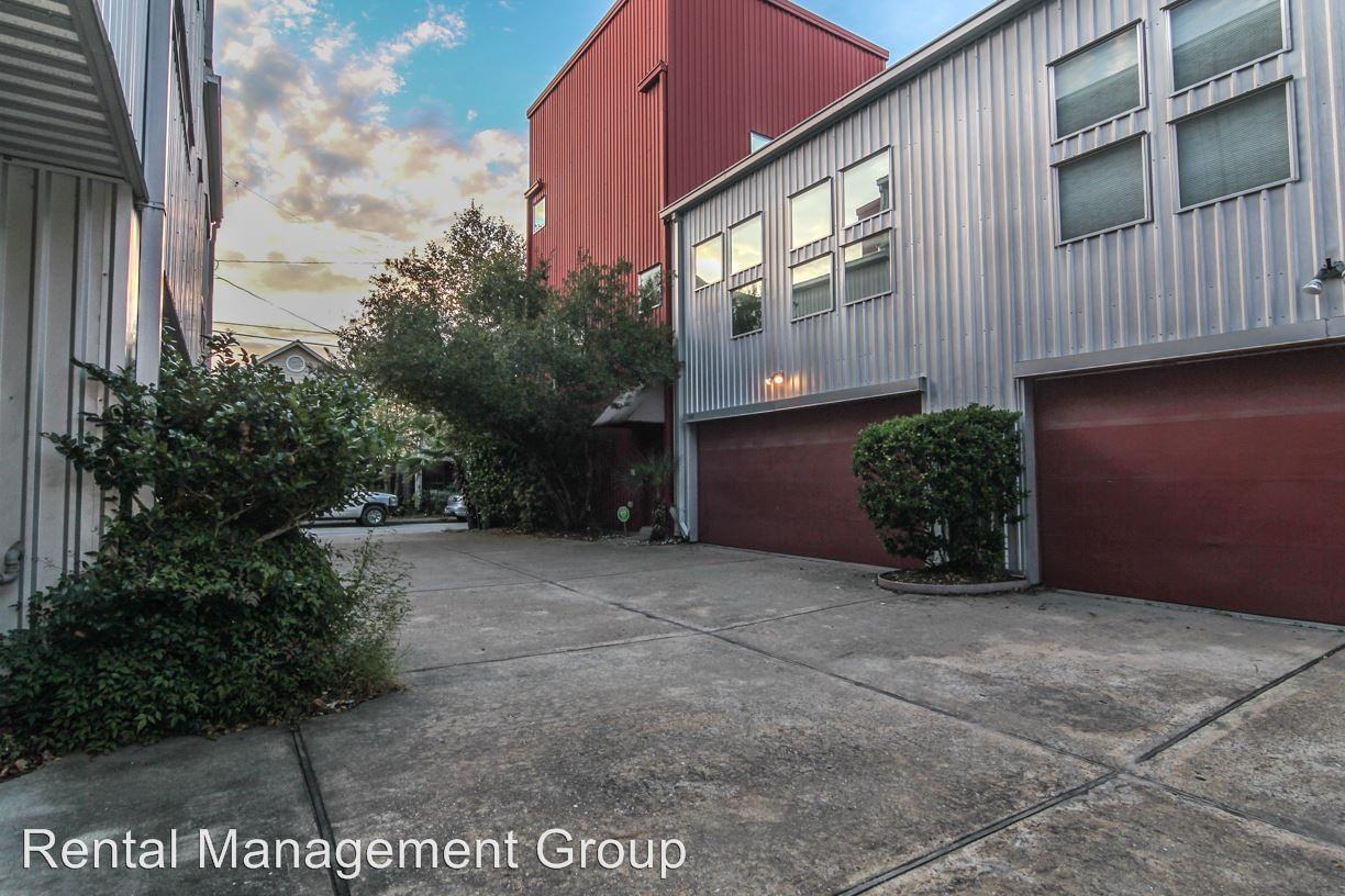 1117 Buckner St - Photo 3 of 24