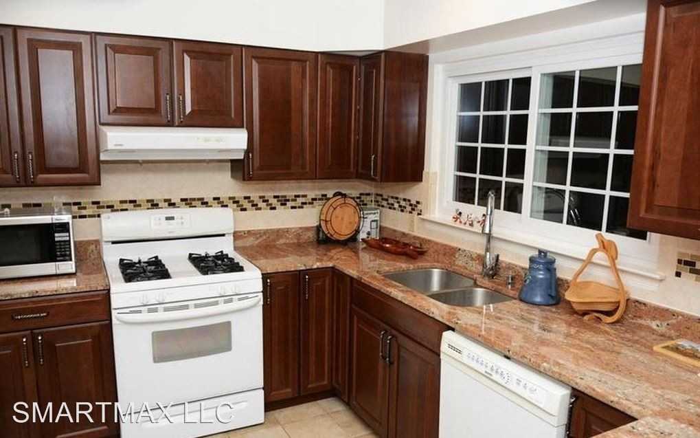 8401 Meadow Green Way - Photo 3 of 28