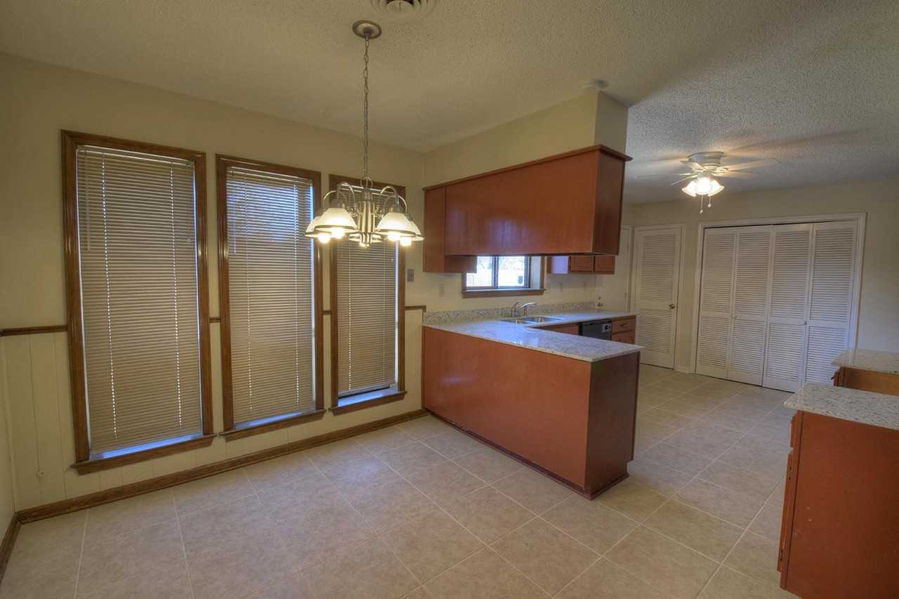 2965 Santa Valley St - Photo 3 of 14