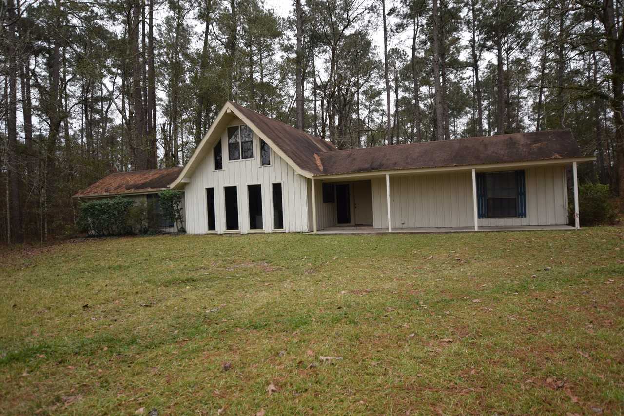 3647 Deer Run Rd - Photo 2 of 18