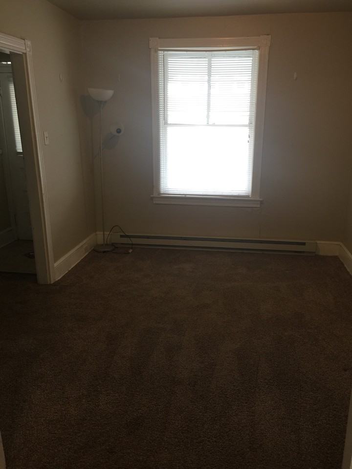 52 W New St - Photo 3 of 10