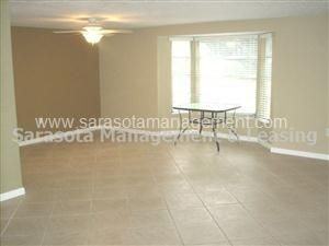 3370 Springmill Cir - Photo 2 of 6