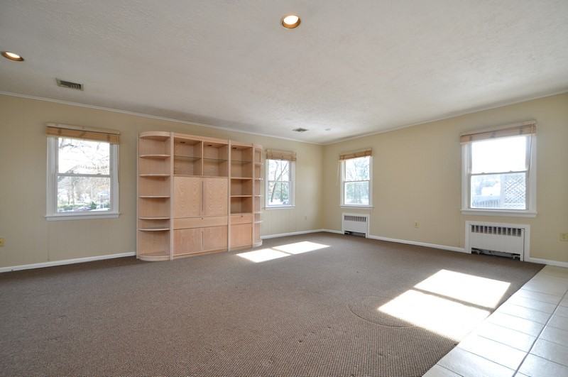 58 Ridgedale Ave - Photo 3 of 17