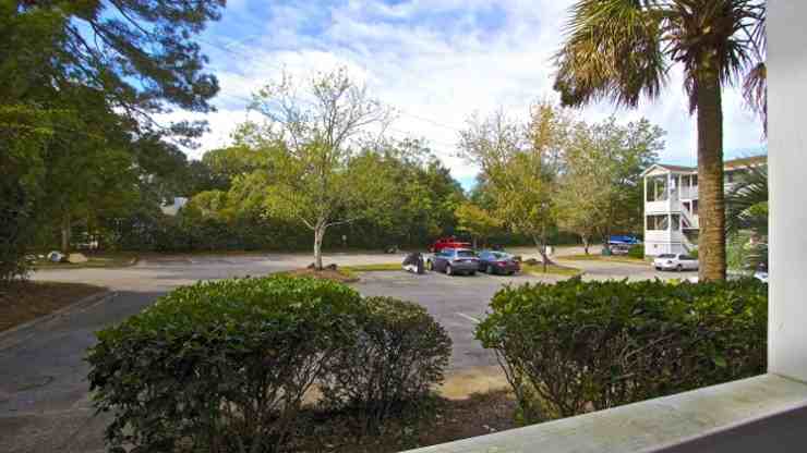 1530 Fort Johnson Rd #4A - Photo 3 of 12