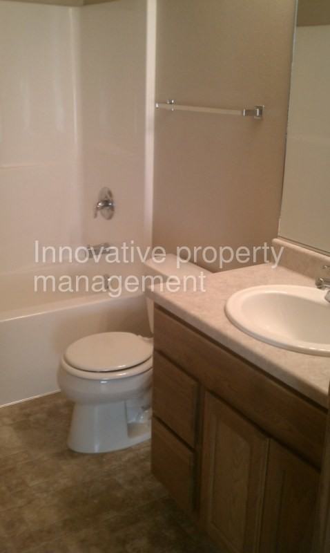 409 Cottonwood Dr - Photo 3 of 6