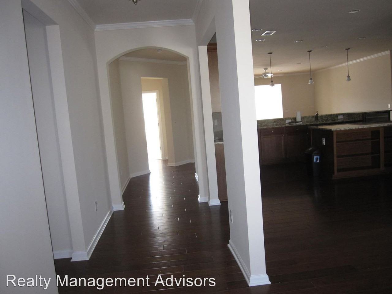 514 Maplemere Ln - Photo 2 of 22