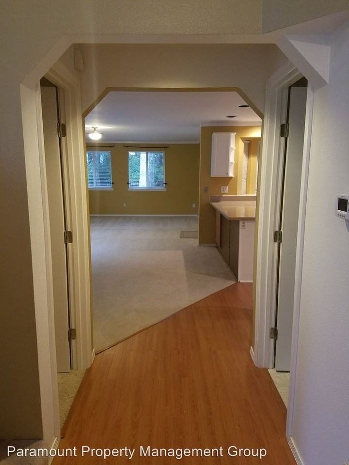 6424 Pullman Pl SW - Photo 3 of 21