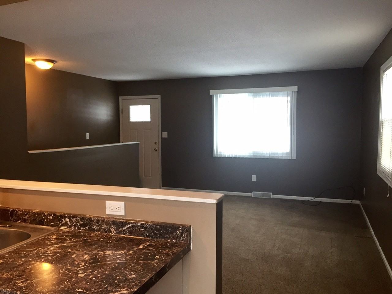 2695 Ridgecroft Dr SE - Photo 3 of 14