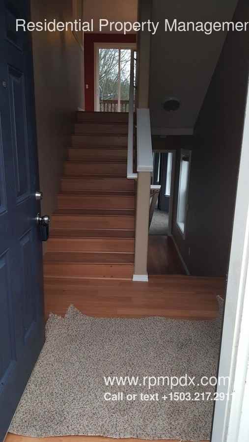 106 NW 11 Mile Ave - Photo 2 of 16