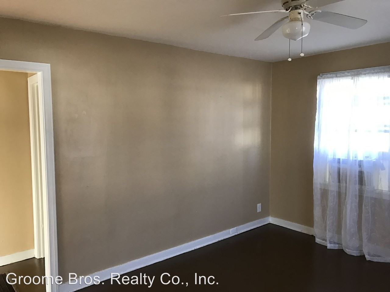 2308 Yorktown Ave - Photo 3 of 10