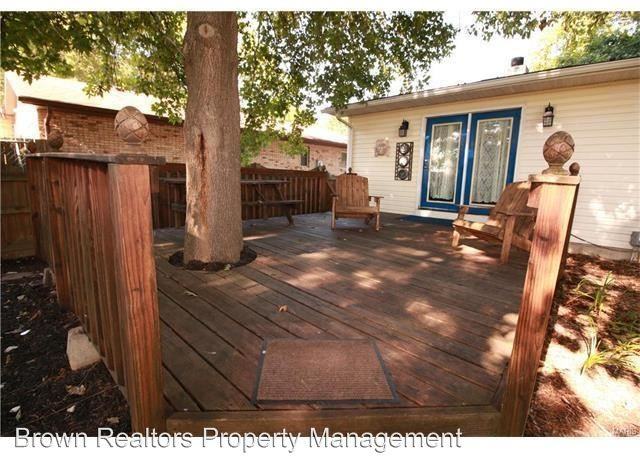 109 N St Johns Dr - Photo 2 of 12