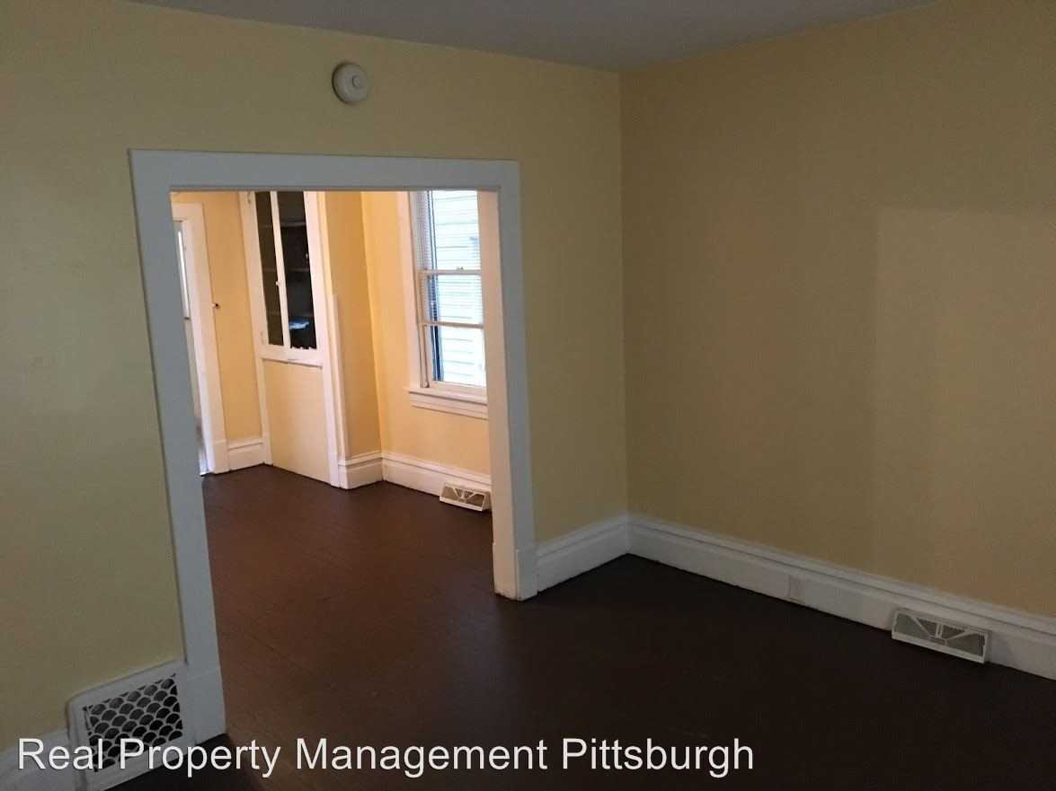 116 11th St - Photo 2 of 18