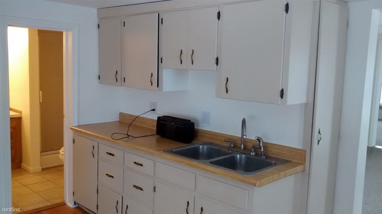 412 E Huron Ave - Photo 2 of 6