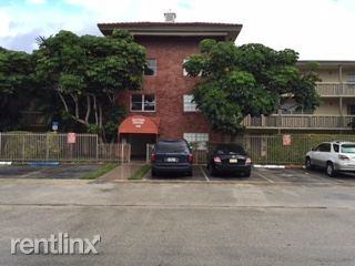 Sutton House Condominium - Photo 3 of 10