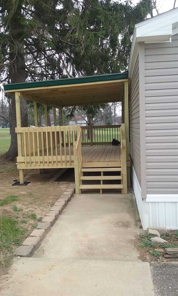 146 Wilpark Dr - Photo 2 of 9