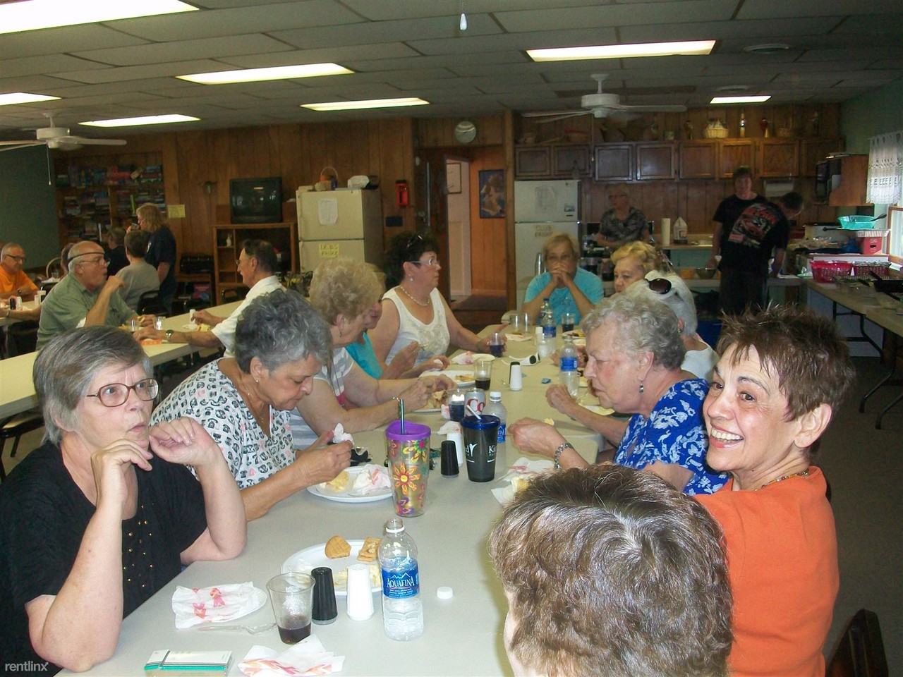 146 Wilpark Dr - Photo 3 of 9