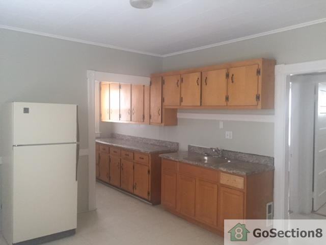 45 Middlesex St - Photo 2 of 8