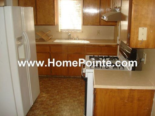 2500 38th Ave - Photo 3 of 8