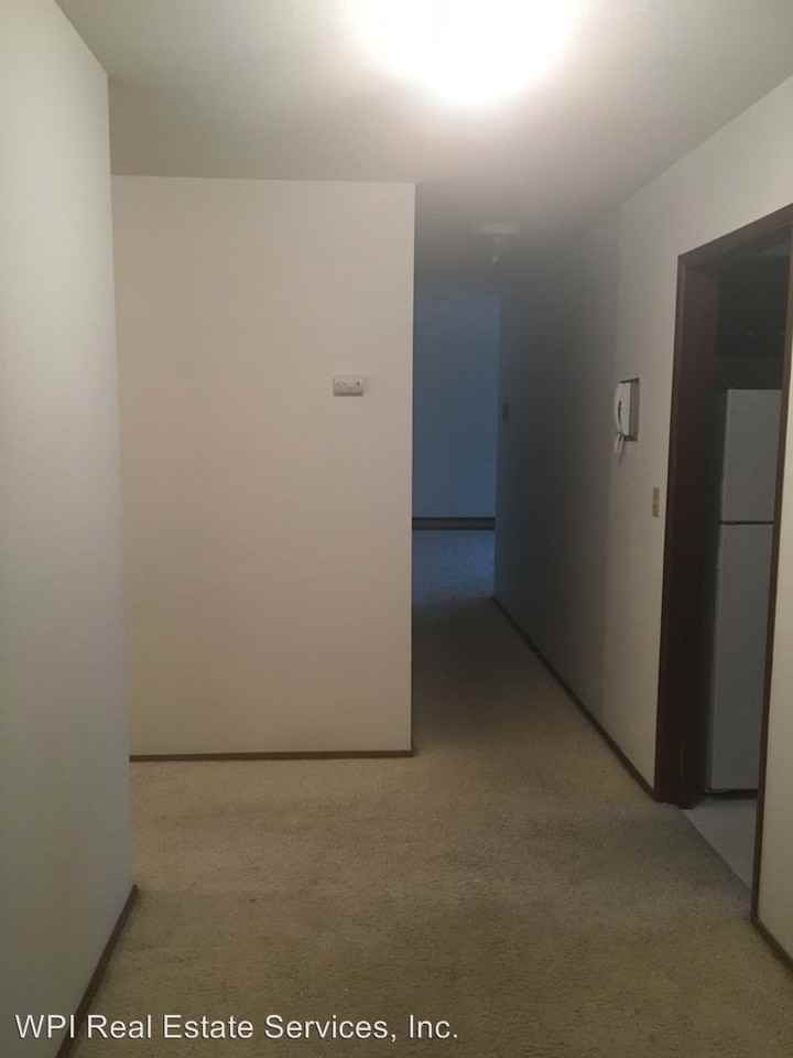 901 5th Ave - Photo 3 of 13