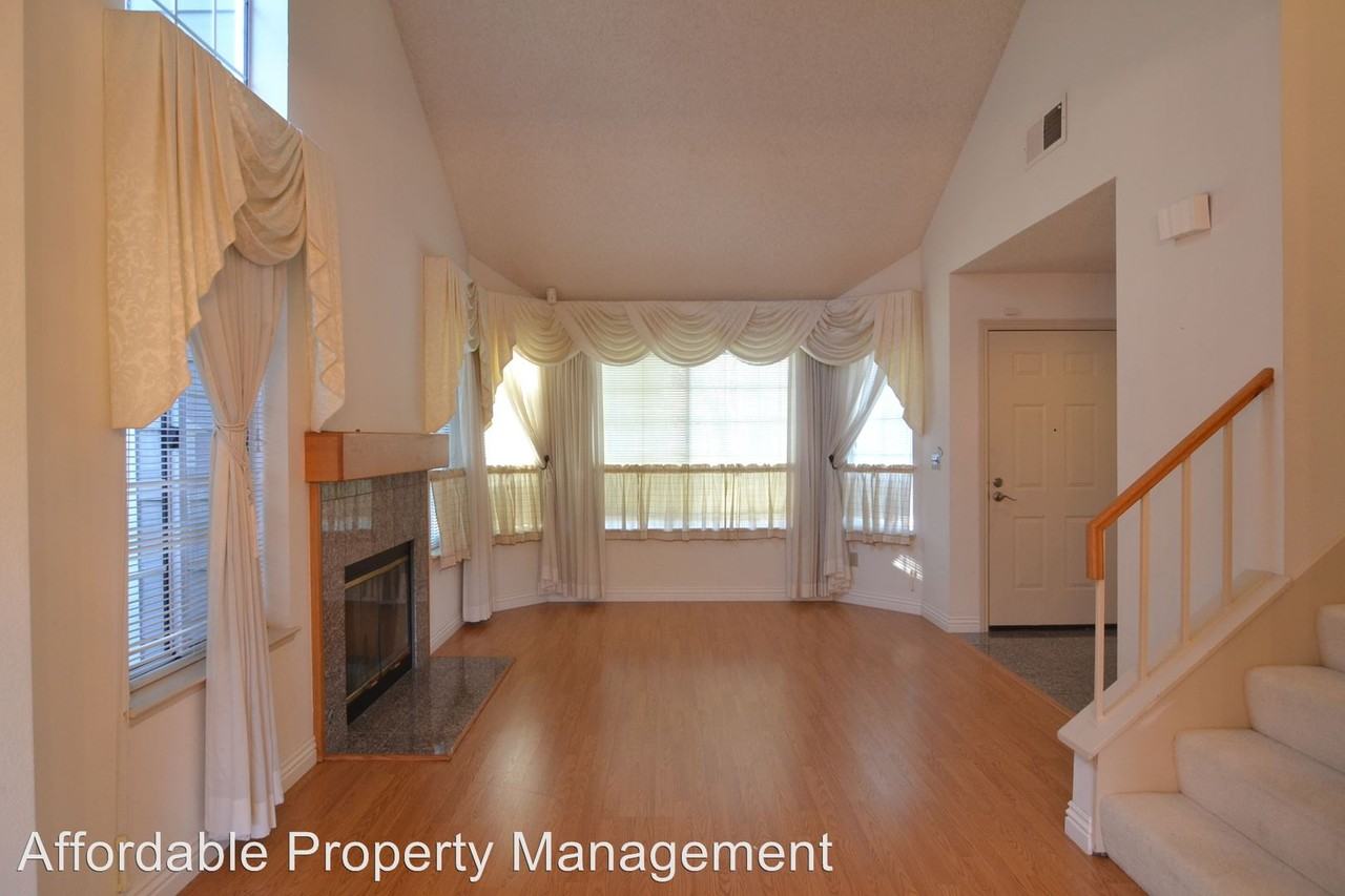 35672 Terrace Dr - Photo 2 of 10