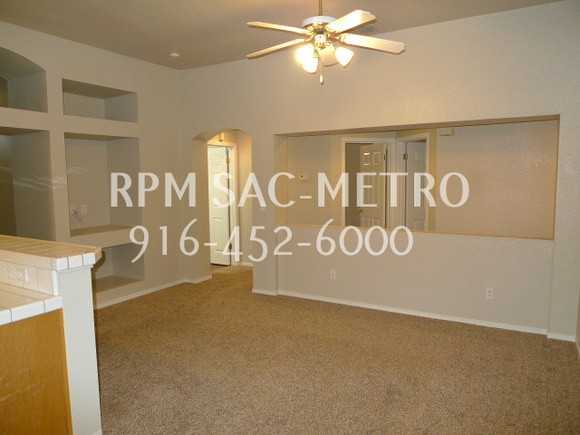 9086 Devon Crest Way - Photo 3 of 6