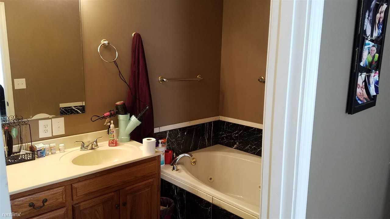 295-351 Adams Ln #A - Photo 2 of 6