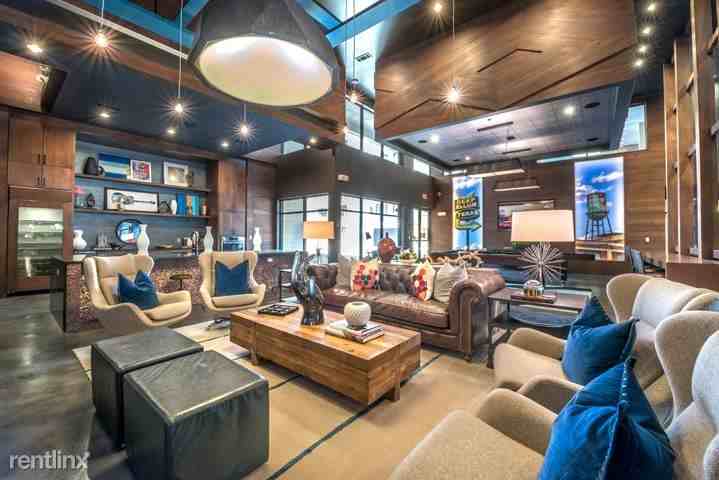 2628 Live Oak St. - Photo 3 of 11