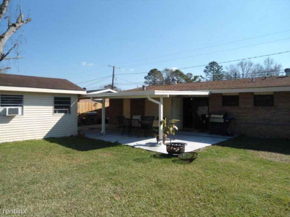 299-201 Oakshire Dr - Photo 2 of 7