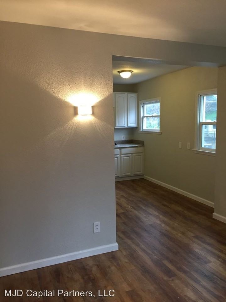 3100 1st Ave - Photo 2 of 6