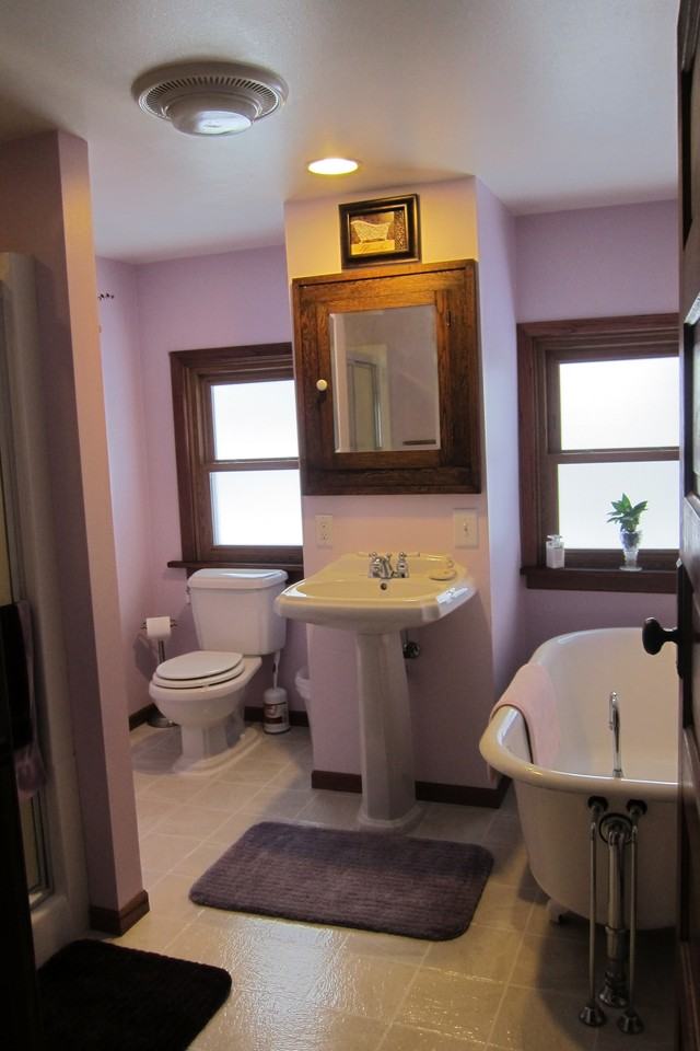 102 E Center St - Photo 3 of 5