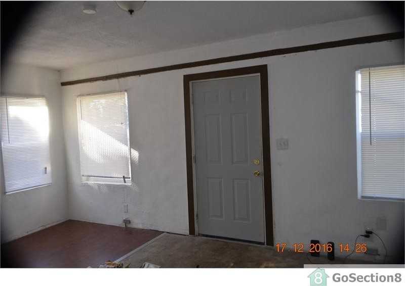 1600 87th Ave - Photo 3 of 24