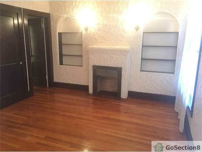 2401 N Piedras St - Photo 2 of 14