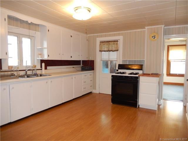 94 Spring St - Photo 2 of 16