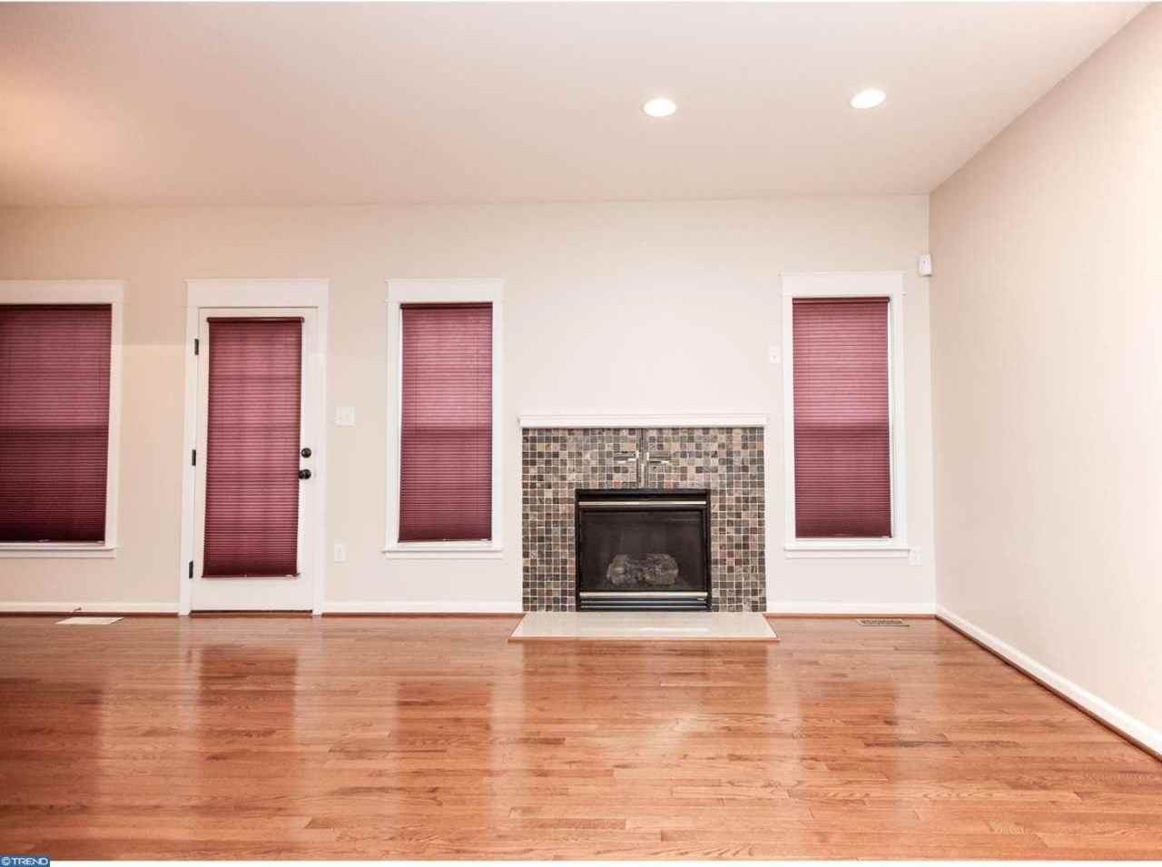 16 Peppermint Dr - Photo 2 of 18