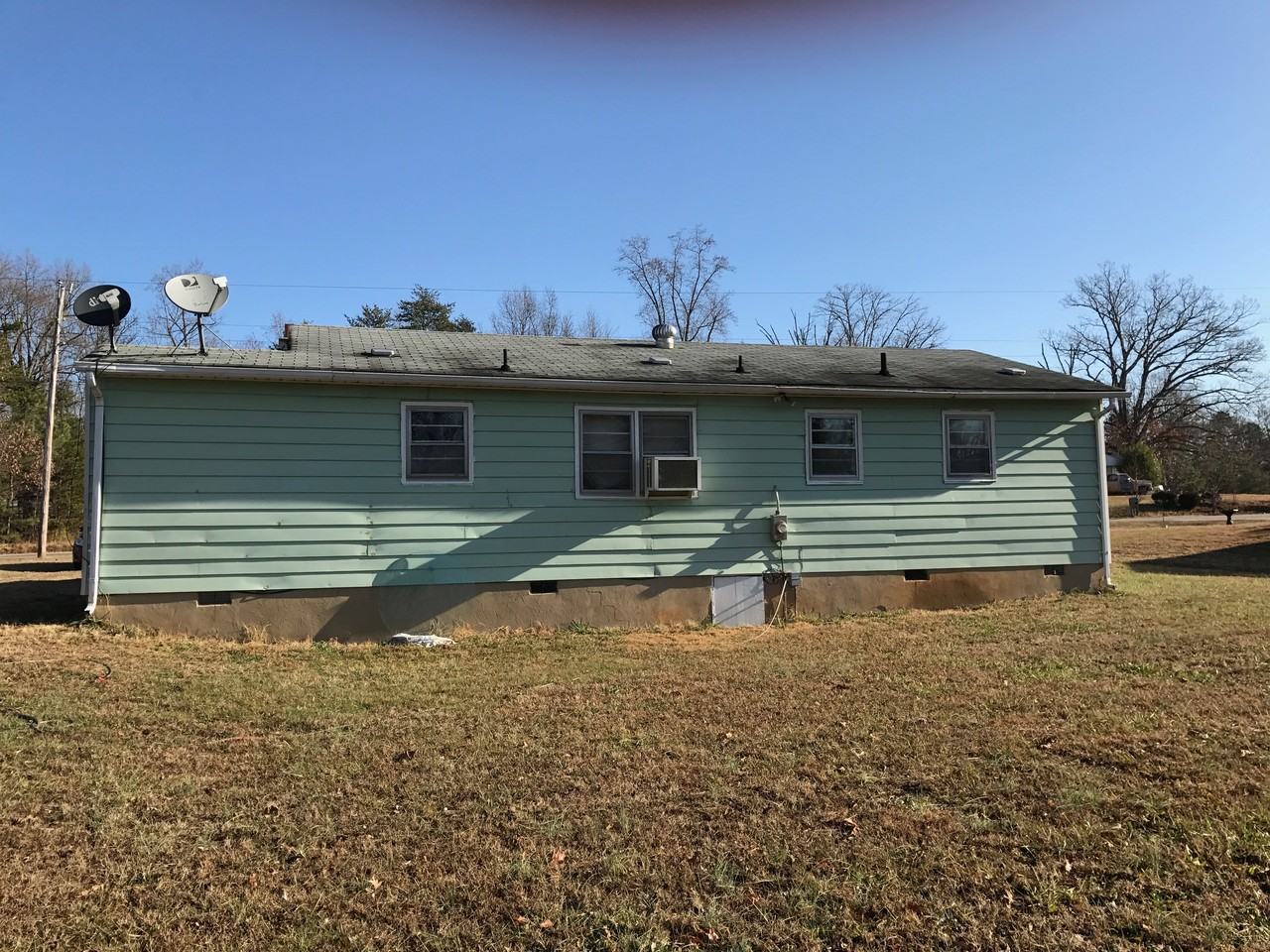 1428 Ringgold Depot Rd - Photo 2 of 11