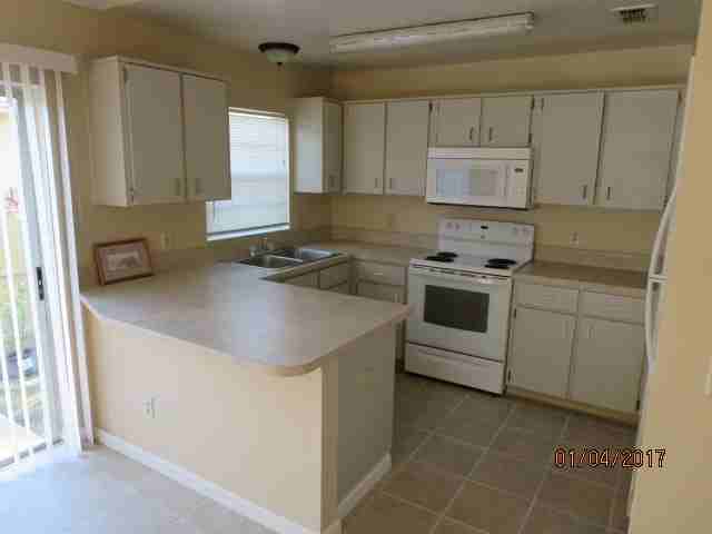 2901 Hambleton Ave - Photo 3 of 11