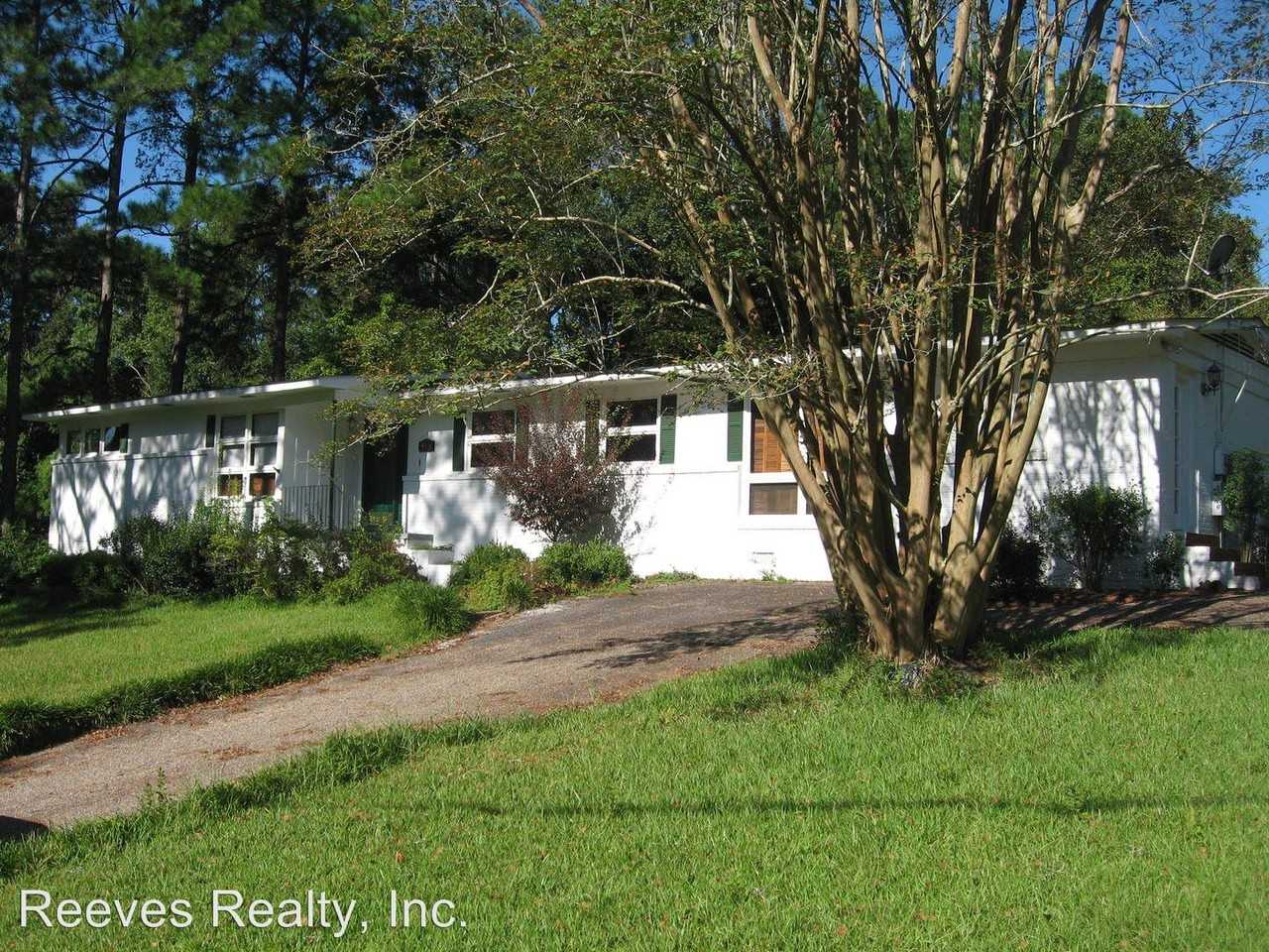 413 Thornton Pl - Photo 2 of 9