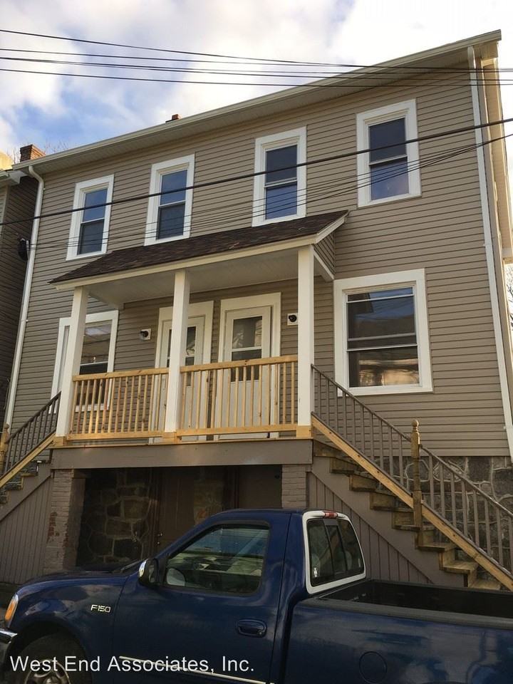 W Union Blvd - Photo 2 of 15