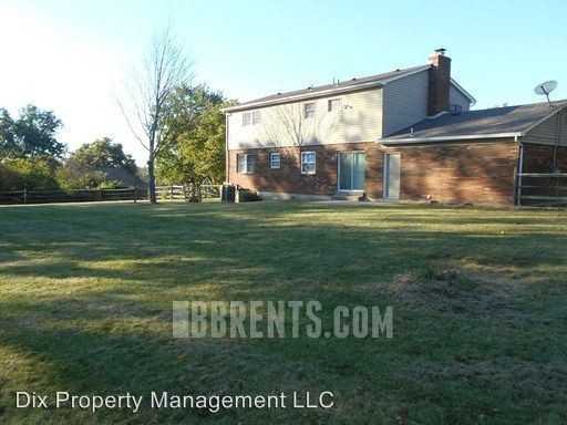 5877 Reswin Dr - Photo 3 of 23