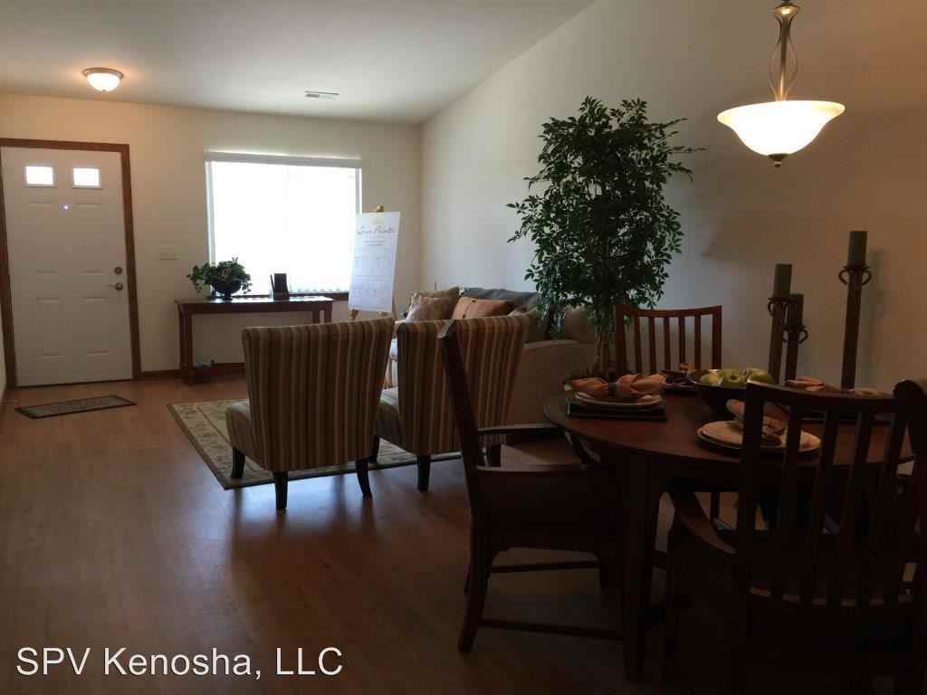 2840 21st St - Photo 3 of 9