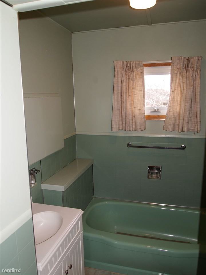 4241 S Pittsford Rd - Photo 3 of 10