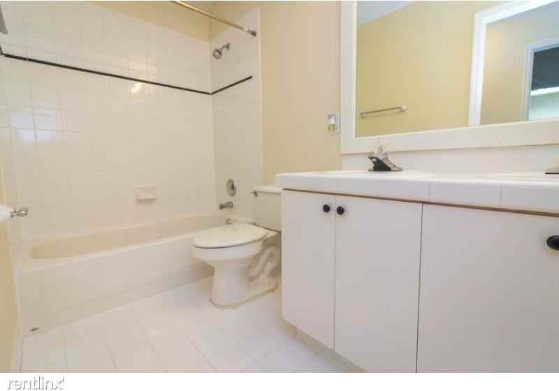 18977 NW 23rd Pl - Photo 3 of 18