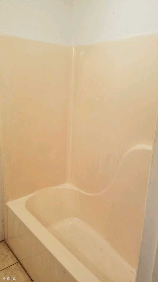 595 Greeves Ave - Photo 2 of 9