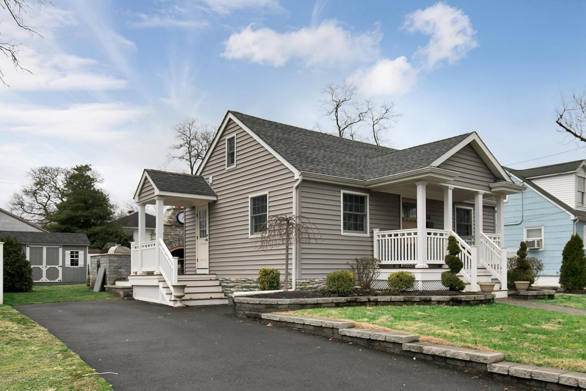 54 Collins Ave - Photo 2 of 19