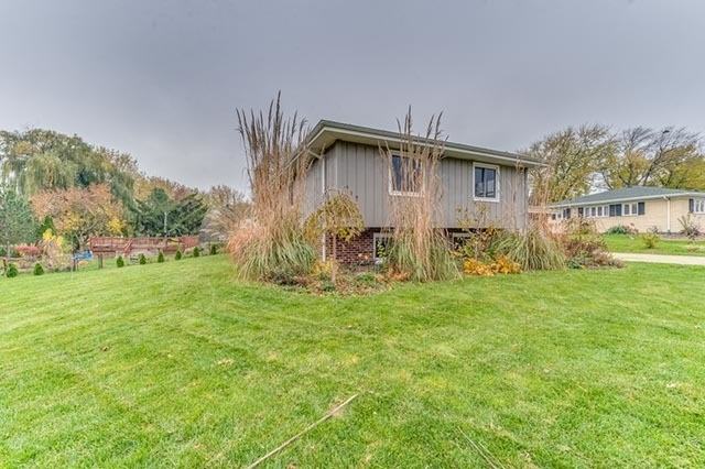 370 Meadowlark Rd - Photo 2 of 25